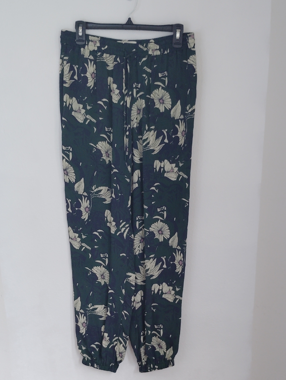 Birds of Paradis by Trovata Green Floral Silk Blend Joggers Sz M Coastal Luxury